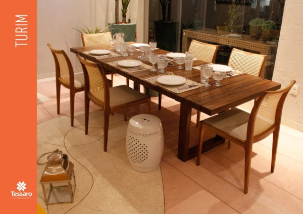 MESA EM MADEIRA TURIM
