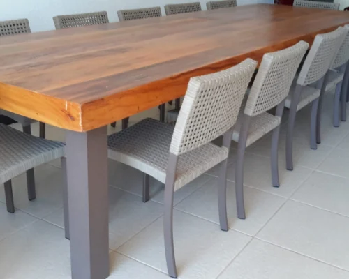 MESA MILÃO