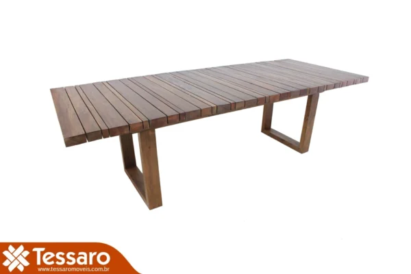 Mesa em madeira turim
