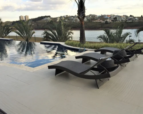 CHAISE SILUETA