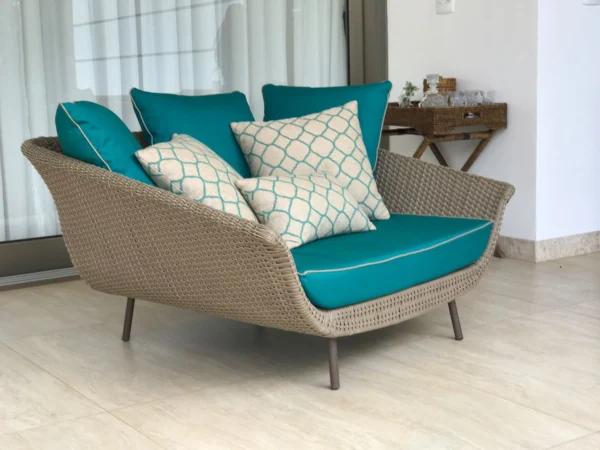 CHAISE EM FIBRA SINTÉTICA MARTINO