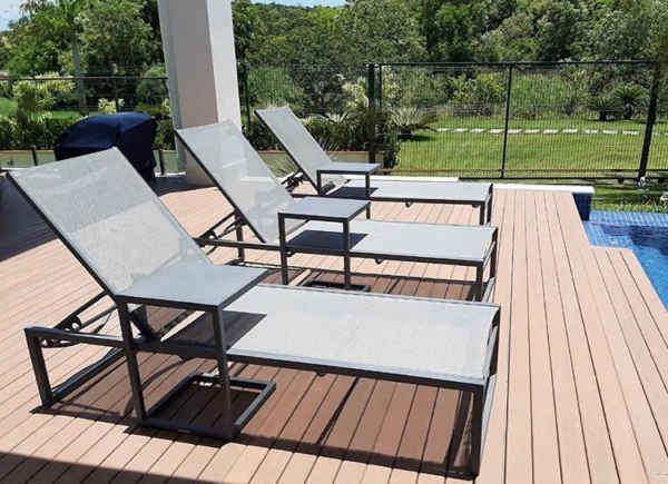 DECORAÇÃO AMBIENTE - DECK PISCINA CASA CLIENTES