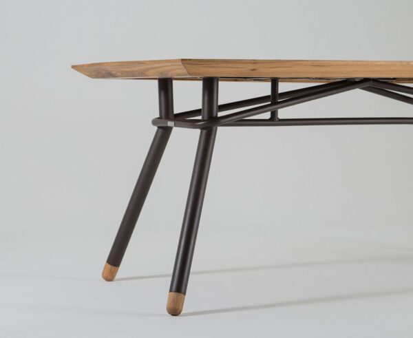 MESA EM MADEIRA E ALUMÍNIO CAPARAÓ